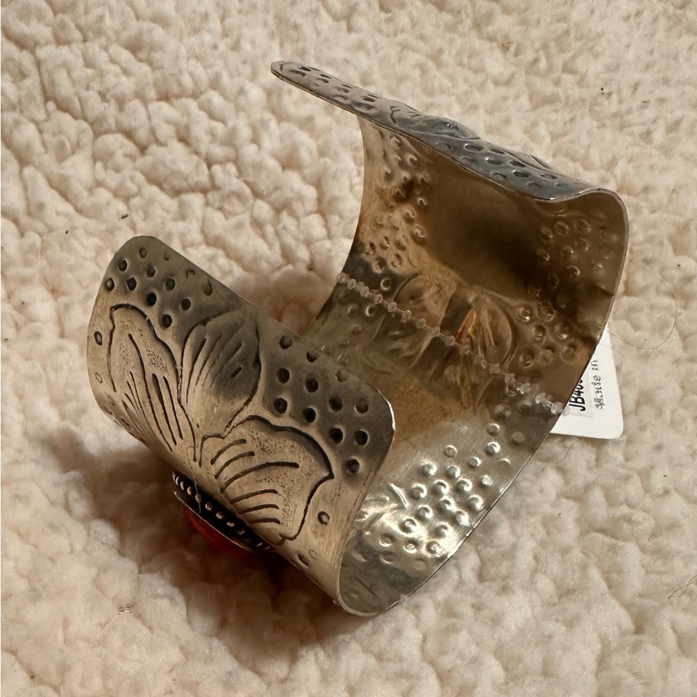 Stamped Silver Tone Wide Cuff Bracelet Native Floral Design Stones vintage - Picture 5 of 15